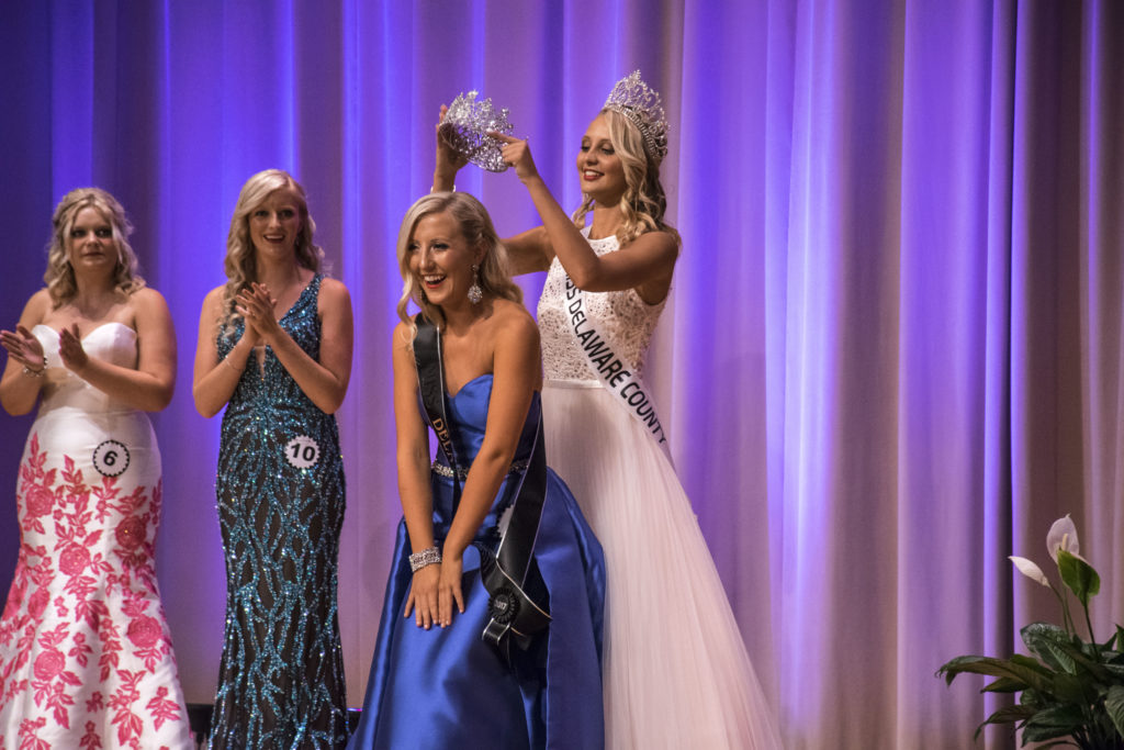 Mariah Rumfelt, Miss Delaware County 2016 places the tiara on Lexie Manor, 2017 Miss Delaware County.