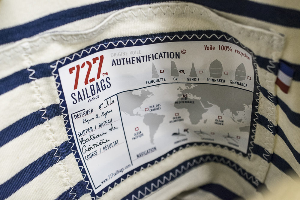 Authentication label inside Sailbag